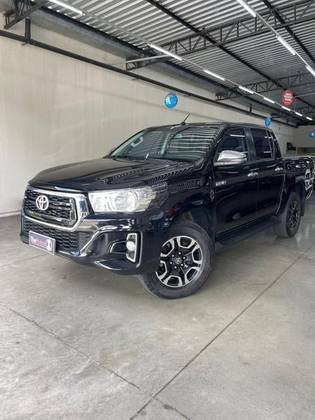 TOYOTA HILUX 2.8 SRV 4X4 CD 16V DIESEL 4P AUTOMÁTICO TOYOTA HILUX 2.8 SRV 4X4 CD 16V DIESEL 4P AUTOMÁTICO